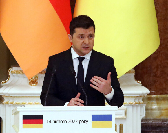 Le président de l'Ukraine Volodymyr Zelensky lors d'une conférence de presse conjointe avec le chancelier de l'Allemagne Olaf Scholz à Kiev le 14 février 2022
