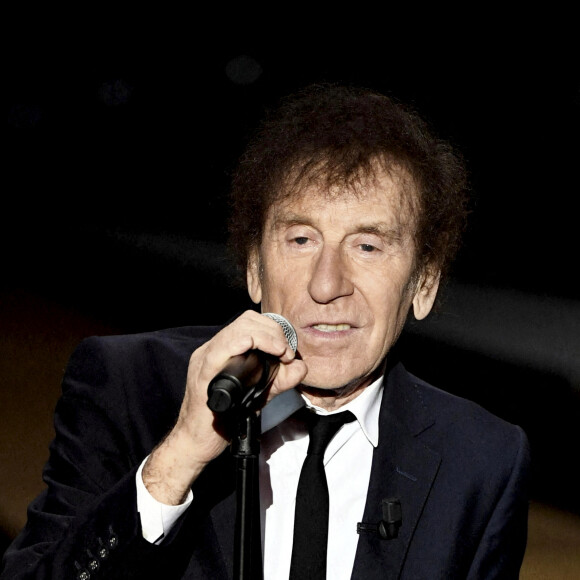 Alain Souchon sur scène lors de la 46ème cérémonie des César à l'Olympia à Paris le 12 mars 202. © Bertrand Guay/ Pool / Bestimage 