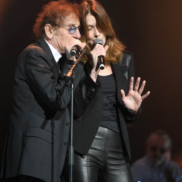 Alain Souchon et Carla Bruni-Sarkozy - 14ème Gala de la Fondation pour la recherche sur Alzheimer à l' Olympia à Paris le 18 mars 2019. © Coadic Guirec/Bestimage 