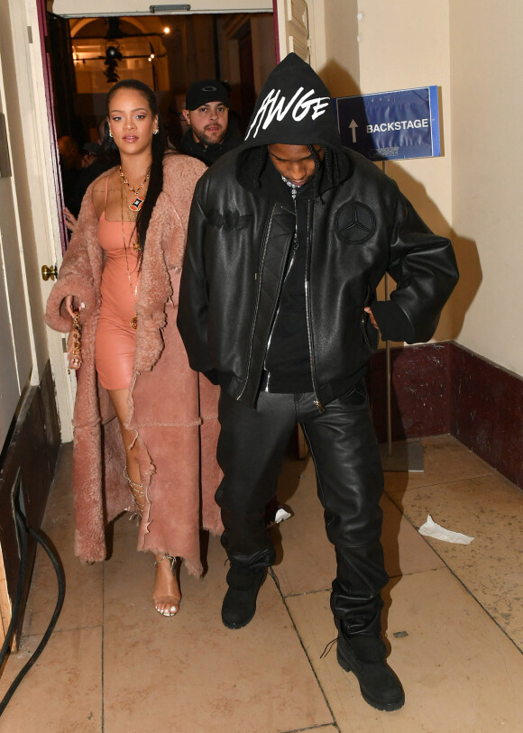 Rihanna (enceinte) et son compagnon ASAP Rocky - Défilé Off-White femme automne/hiver 2022-2023 à Paris. Le 28 février 2022. © Veeren / Christophe Clovis / Bestimage