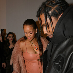 Rihanna (enceinte) et son compagnon ASAP Rocky - Défilé Off-White femme automne/hiver 2022-2023 à Paris. Le 28 février 2022. © Veeren / Christophe Clovis / Bestimage