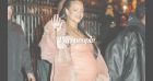 Rihanna enceinte : petite robe en cuir et chaussures à lanières, divine apparition auprès d'ASAP Rocky