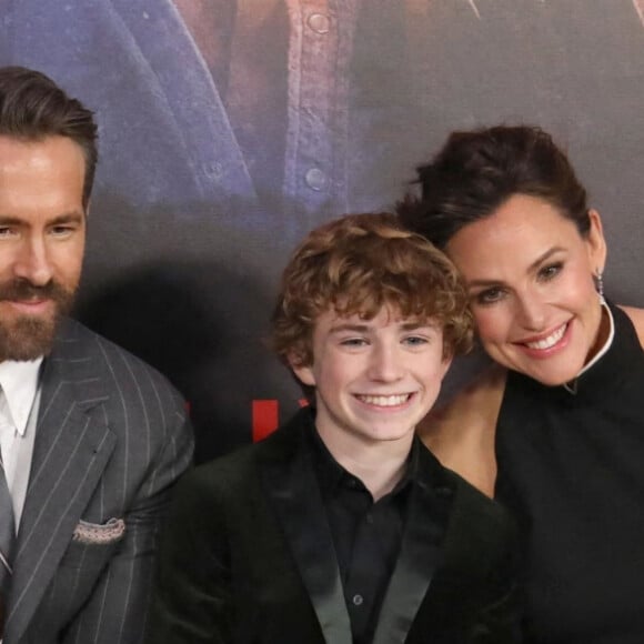 Shawn Levy, Zoe Saldana, Ryan Reynolds, Walker Scobell, Jennifer Garner et Mark Ruffalo - Avant-première du film "The Adam Project" à New York, le 28 février 2022.