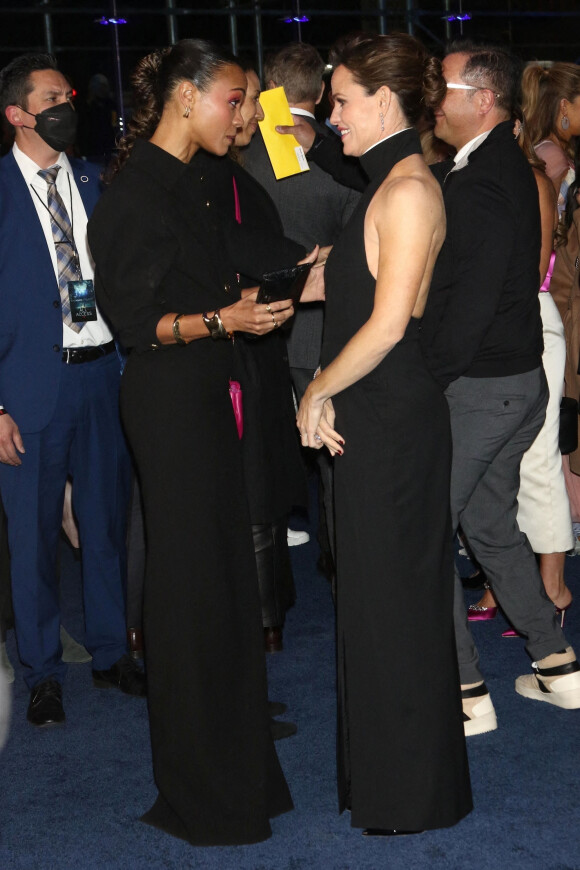 Zoe Saldana et Jennifer Garner - Avant-première du film "The Adam Project" à New York, le 28 février 2022.