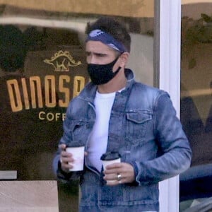 Exclusif - Colin Farrell va se chercher des cafés à emporter à Los Angeles le 5 décembre 2021.