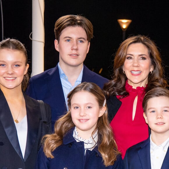 La princesse Mary de Danemark, la princesse Josephine, la princesse Isabella, le prince Vincent, le prince Christian, le prince Frederik de Danemark - La famille royale du Danemark se rend sur l'émission de TV 2 à l'occasion du 50ème anniversaire de la princesse Mary de Danemark à Copenhague au Danemark le 6 février 2022.