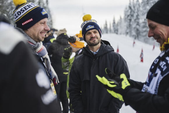 Le prince Carl Philip de Suède assiste au rallye de Suède 2022 à Umea, Suède, le 25 février 2022. 