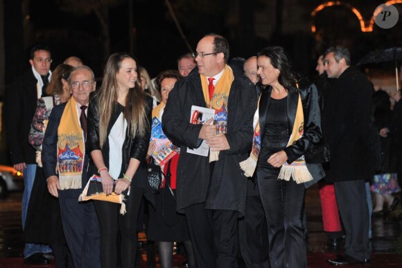 Albert, Stéphanie et Pauline à l'ouverture du Festival International du Cirque de Monte-Carlo. 14/01/2010