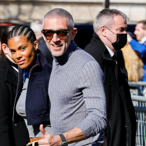 Vincent Cassel et sa femme Tina Kunakey - Arrivées au défilé femme Miu Miu Automne/Hiver 2022/2023 lors de la Fashion Week de Paris au palais d'Iéna à Paris, France, le 8 mars 2022. © Veeren-Clovis/Bestimage 