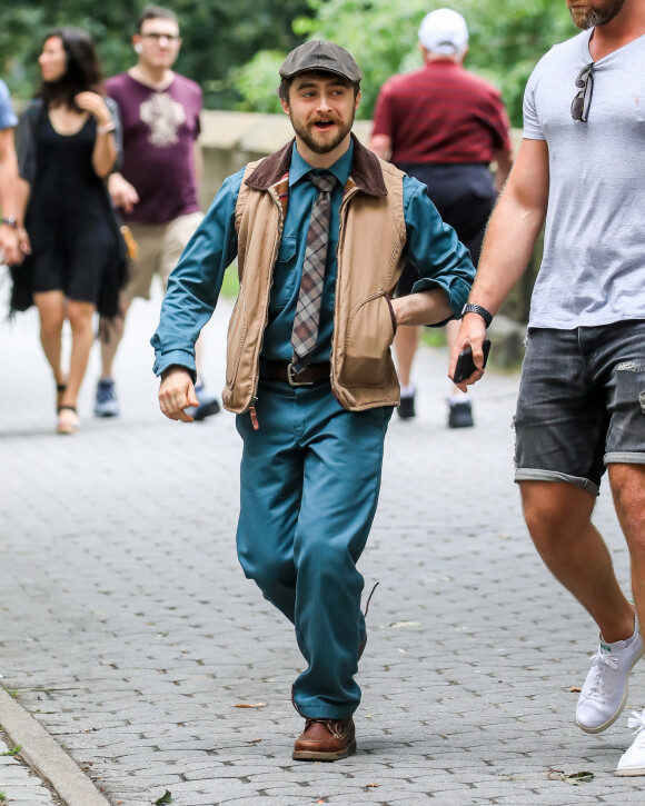 Exclusif - Daniel Radcliffe sur le tournage de la série "Unbreakable Kimmy Schmidt" à New York, le 8 juillet 2019.