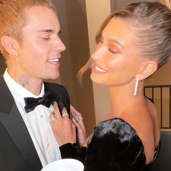 Hailey Bieber, jolie frayeur à l'hôpital : caillot dans le cerveau et symptômes inquiétants