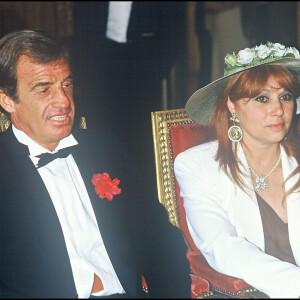Archives - Jean-Paul Belmondo et son ex-femme Elodie au mariage de sa fille Patricia, à Paris