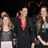 Regardez Stéphanie de Monaco radieuse avec ses filles Pauline et Camille !
