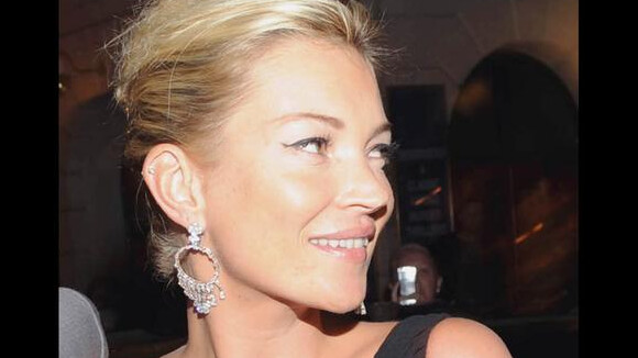 Kate Moss : Givenchy, Chanel, Hogan... du luxe jusque dans les poubelles !