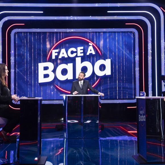 Exclusif - Marine Le Pen sur le plateau de l'émission "Face à Baba" diffusée en direct sur C8 le 16 mars 2022.