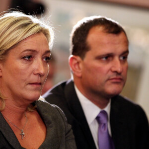 Marine Le Pen et Louis Aliot en 2011 à Paris