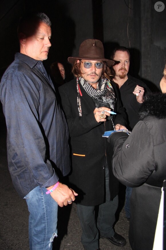 L'acteur Johnny Depp assiste à un concert caritatif à Hollywood, le 19 mars 2022.