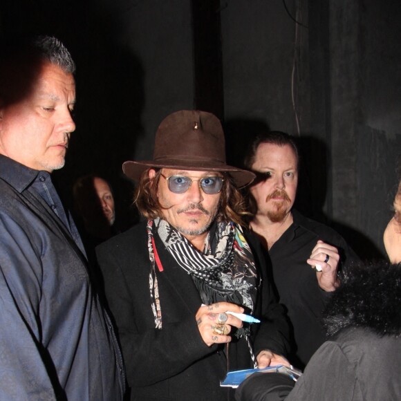 L'acteur Johnny Depp assiste à un concert caritatif à Hollywood, le 19 mars 2022.