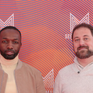 Jamie Hector , Justin Fenton ( auteur du livre dont la serie est adaptée ) . lors du Festival Séries Mania (festival international consacré aux séries télévisées du monde entier) à Lille, France, le 19 mars 2022. © Stéphane Vansteenkiste/Bestimage 