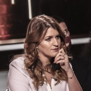 Exclusif - Marlène Schiappa sur le plateau de l'émission "On est en direct" (OEED) diffusée sur France 2 le 23 octobre 2021 © Jack Tribeca / Bestimage 