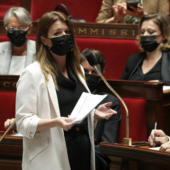 Le premier ministre, Jean Castex et Marlène Schiappa, ministre déléguée auprès du ministre de l'Intérieur de France, chargée de la Citoyenneté - Séance de questions au gouvernement à l'assemblée nationale, à Paris, FRance, le 22 juin 2021. © Stéphane Lemouton/Bestimage 