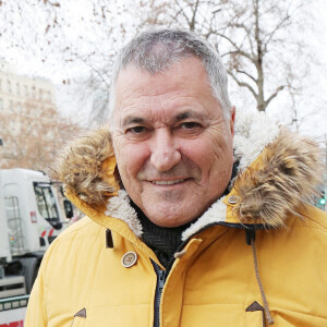 Exclusif - Jean-Marie Bigard quitte les studio RTL à Paris le 21 janvier 2021. 