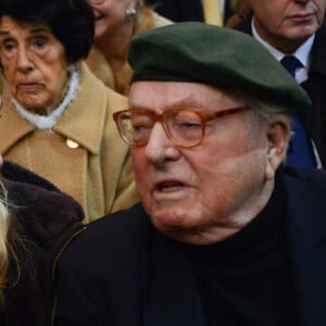 Marion Maréchal et son grand-père Jean-Marie Le Pen le 6 février 2020 lors des funérailles de Roger Holeindre à Paris
