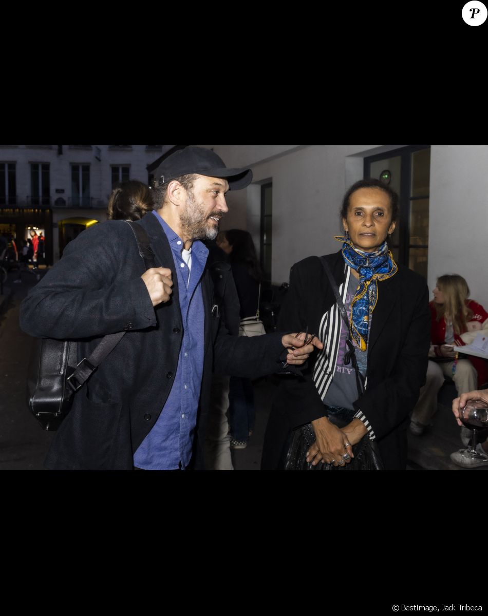 Exclusif - Vincent Perez, Karine Silla - Cocktail Chez Marc'O pour la première édition du parcours Off Vendôme. Paris, le 24 mars 2022. © Jack Tribeca / Bestimage