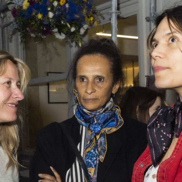 Exclusif - Sarah Lavoine, Karine Silla, Vanille Clerc - Cocktail Chez Marc'O pour la première édition du parcours Off Vendôme. Paris, le 24 mars 2022. © Jack Tribeca / Bestimage