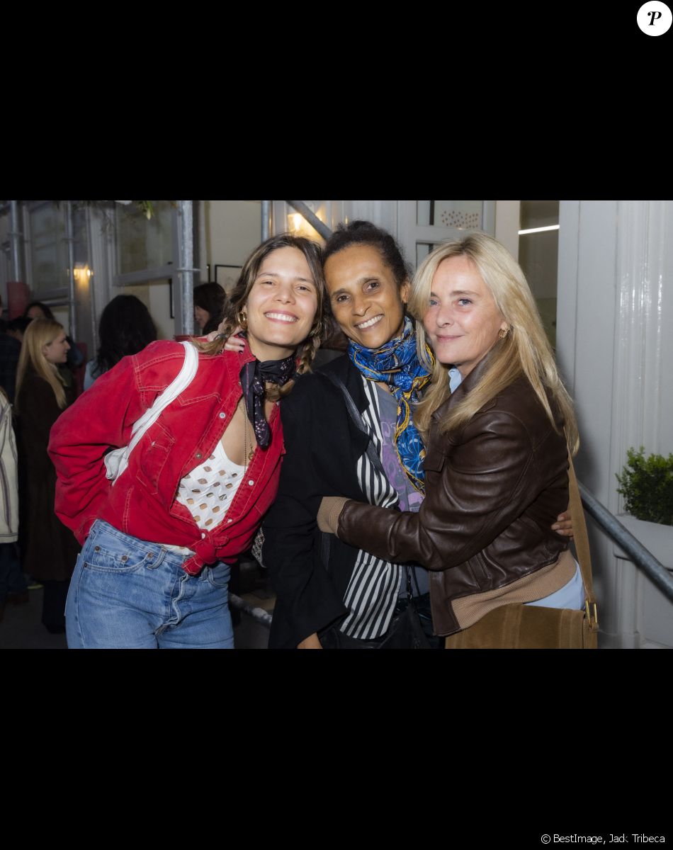 Exclusif - Vanille Clerc, Karine Silla, Marie Poniatowski - Cocktail Chez Marc'O pour la première édition du parcours Off Vendôme. Paris, le 24 mars 2022. © Jack Tribeca / Bestimage