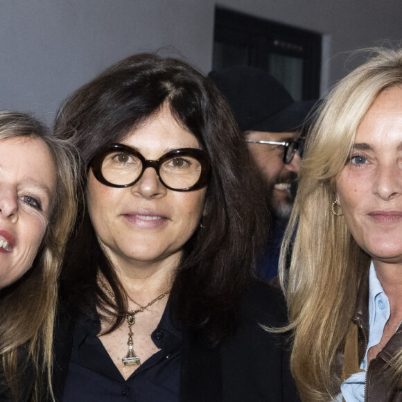 Exclusif - Karin Viard, Pascale Monvoisin, Marie Poniatowski - Cocktail Chez Marc'O pour la première édition du parcours Off Vendôme. Paris, le 24 mars 2022. © Jack Tribeca / Bestimage