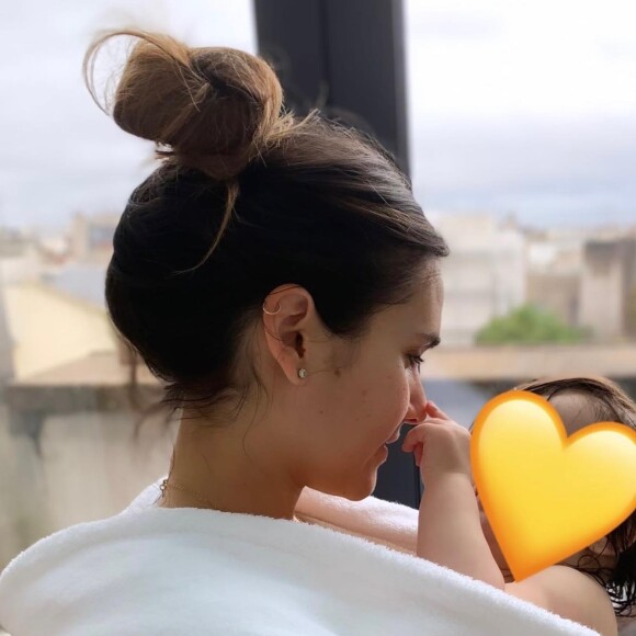 Joyce Jonathan, maman d'une petite fille, pose avec bébé sur Instagram. Février 2022.