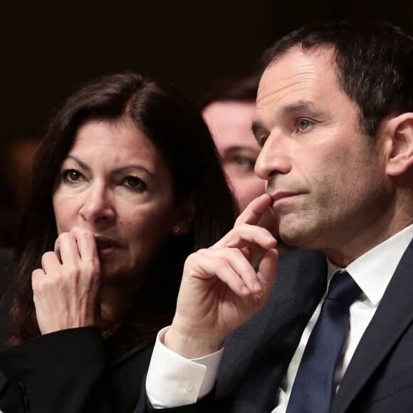 Anne Hidalgo était présente et enthousiaste lors du discours d'investiture de Benoît Hamon, après sa victoire à la primaire de la gauche à la Mutualité, à Paris, France, le 5 février 2017