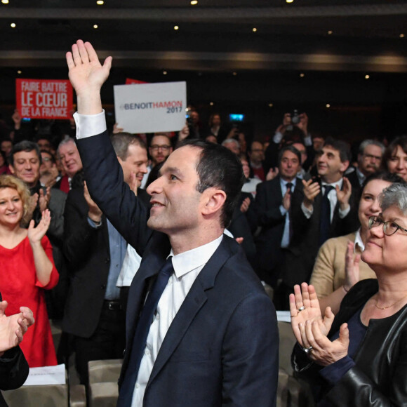 Anne Hidalgo était présente et enthousiaste lors du discours d'investiture de Benoît Hamon, après sa victoire à la primaire de la gauche à la Mutualité, à Paris, France, le 5 février 2017