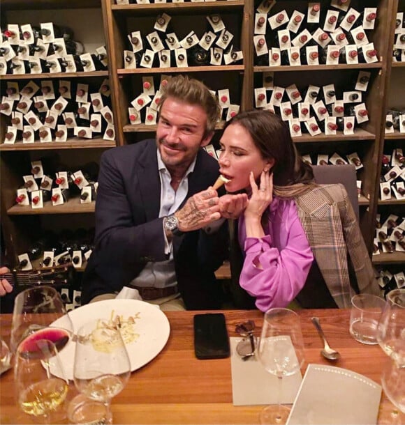 Victoria et David Beckham lors d'un dîner romantique à Londres, le 18 mars 2022.