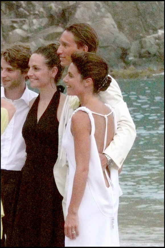 Alessandra Sublet, photo de son mariage avec Thomas : robe très ouverte et cérémonie idyllique à Saint Barthelemy