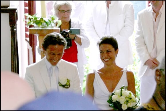 Alessandra Sublet, photo de son mariage avec Thomas : robe très ouverte et cérémonie idyllique à Saint Barthelemy