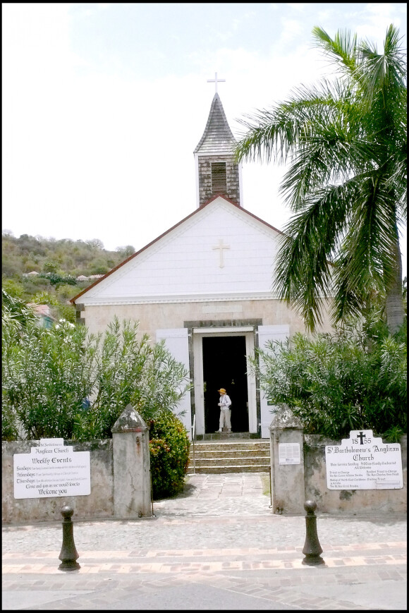 Alessandra Sublet, photo de son mariage avec Thomas : robe très ouverte et cérémonie idyllique à Saint Barthelemy