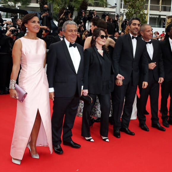 Isabelle De Araujo, Christian Clavier, Chantal Lauby, Ary Abittan, Medi Sadoun, Noom Diawara - Montée des marches du film "Jimmy's Hall" lors du 67e Festival de Cannes. Le 22 mai 2014.