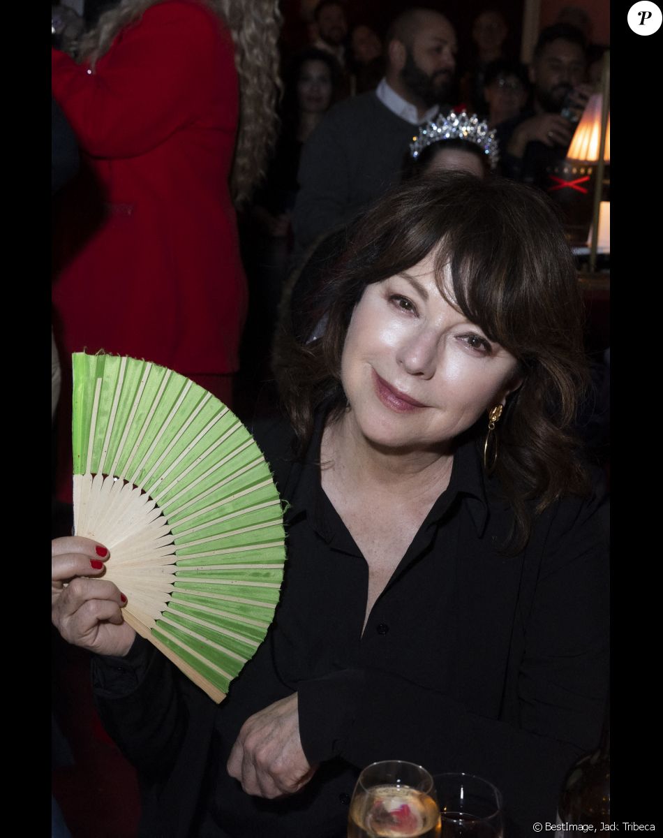Exclusif - Julie Arnold - Dernière représentation du spectacle "Folle Illusion" à La Nouvelle Eve à Paris. Le 7 avril 2022. © Jack Tribeca / Bestimage