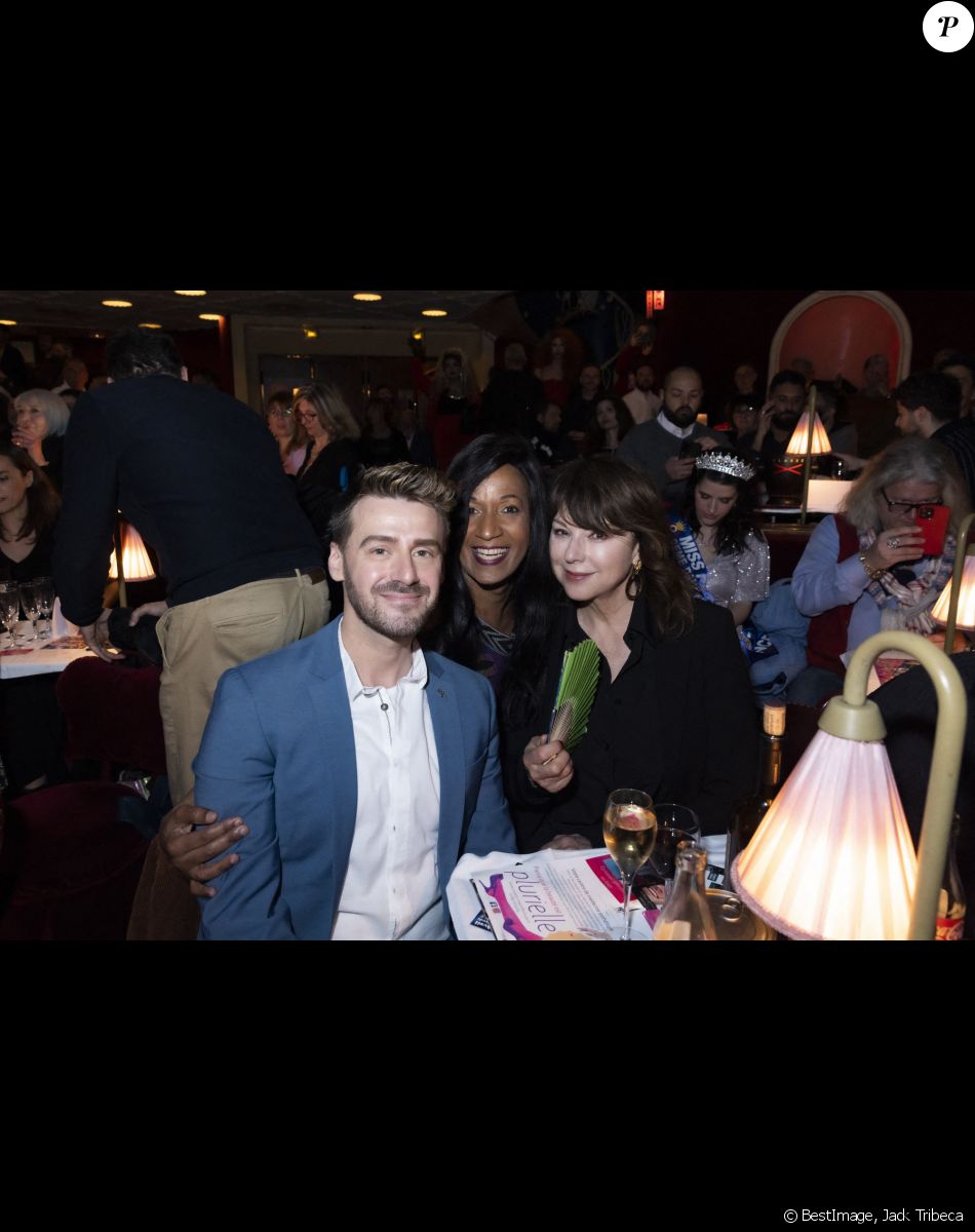 Exclusif - Jonatan Cerrada, Vincent Mc Doom, Julie Arnold - Dernière représentation du spectacle "Folle Illusion" à La Nouvelle Eve à Paris. Le 7 avril 2022. © Jack Tribeca / Bestimage