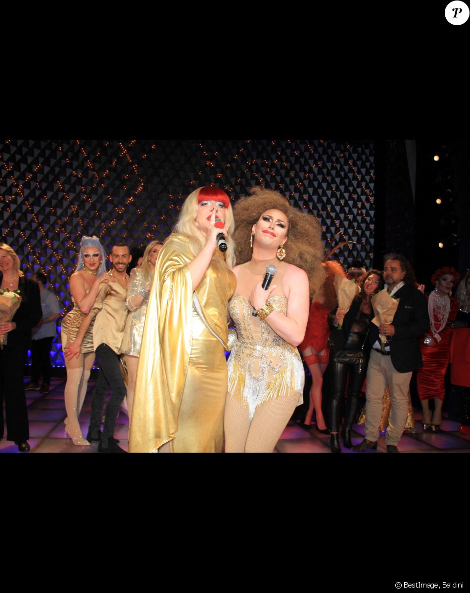 Exclusif - Dernière représentation du spectacle "Folle Illusion" à La Nouvelle Eve à Paris. Le 7 avril 2022. © Baldini / Bestimage