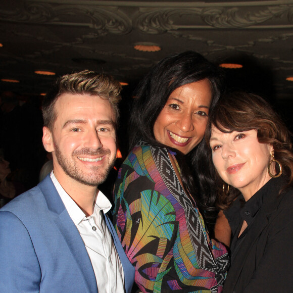 Exclusif - Jonatan Cerrada, Vincent Mc Doom, Julie Arnold - Dernière représentation du spectacle "Folle Illusion" à La Nouvelle Eve à Paris. Le 7 avril 2022. © Baldini / Bestimage