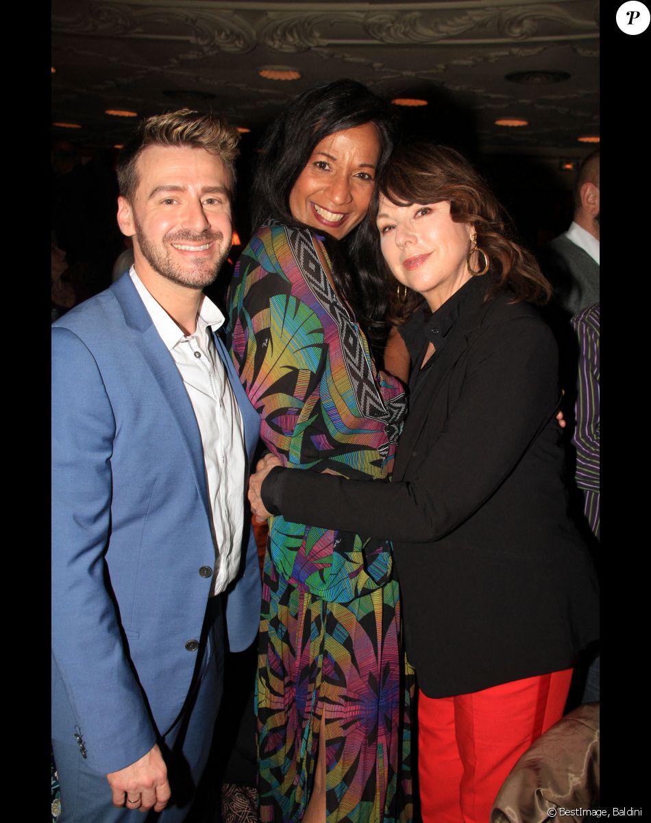 Exclusif - Jonatan Cerrada, Vincent Mc Doom, Julie Arnold - Dernière représentation du spectacle "Folle Illusion" à La Nouvelle Eve à Paris. Le 7 avril 2022. © Baldini / Bestimage