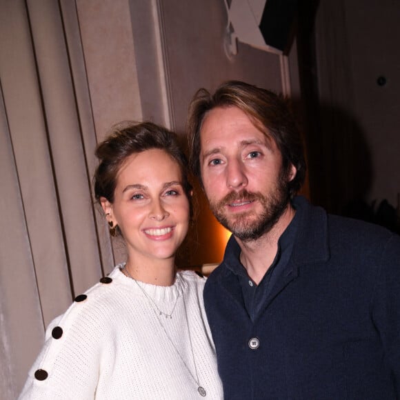 Ophélie Meunier et son mari Mathieu Vergne - Soirée d'inauguration du restaurant "Le Mimosa" (2 rue Royale 75008 Paris) de JF. Piège, B.Joannin (Président du Amiens SC) et B.Patou à Paris le 22 novembre 2021. © Rachid Bellak/Bestimage