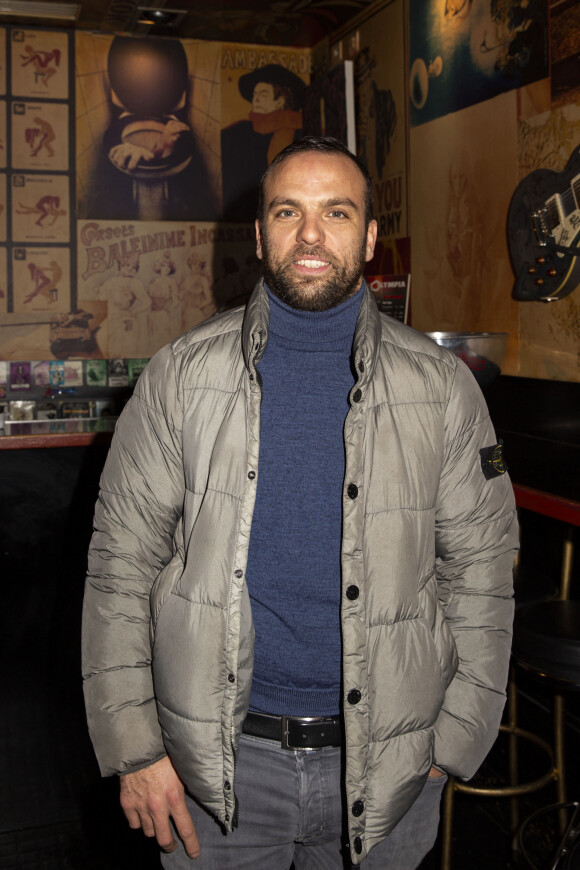 Exclusif - Le Comte de Bouderbala au photocall de la 1ère édition des "Olympia Awards", cérémonie récompensant des artistes de la musique et de l'humour, présentée par A. de Caunes à l'Olympia. Paris © Tribeca-Gorassini/Bestimage 