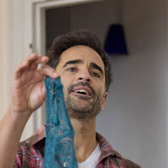 Exclusif - Florent Peyre - Séquence "Maria" - Tournage du téléfilm " Ils s'aiment... enfin presque ", qui sera diffusé le lundi 18 avril à 21h10 sur TF1. © Cyril Moreau / Bestimage