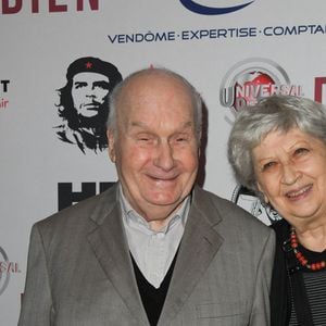 Michel Bouquet et sa femme Juliette Carré - Avant-première du film "Des gens bien" au cinéma Gaumont-Opéra à Paris le 2 avril 2019. © Coadic Guirec/Bestimage  Preview of the movie "Des gens bien" at the Gaumont-Opéra cinema in Paris on April 2nd, 2019. 