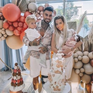 Jessica Thivenin et Thibault Garcia, couple amoureux et comblé par leurs deux enfants Maylone et Leewane.