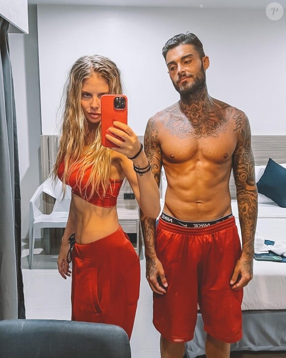 Jessica Thivenin et Thibault Garcia, couple amoureux et comblé par leurs deux enfants Maylone et Leewane.